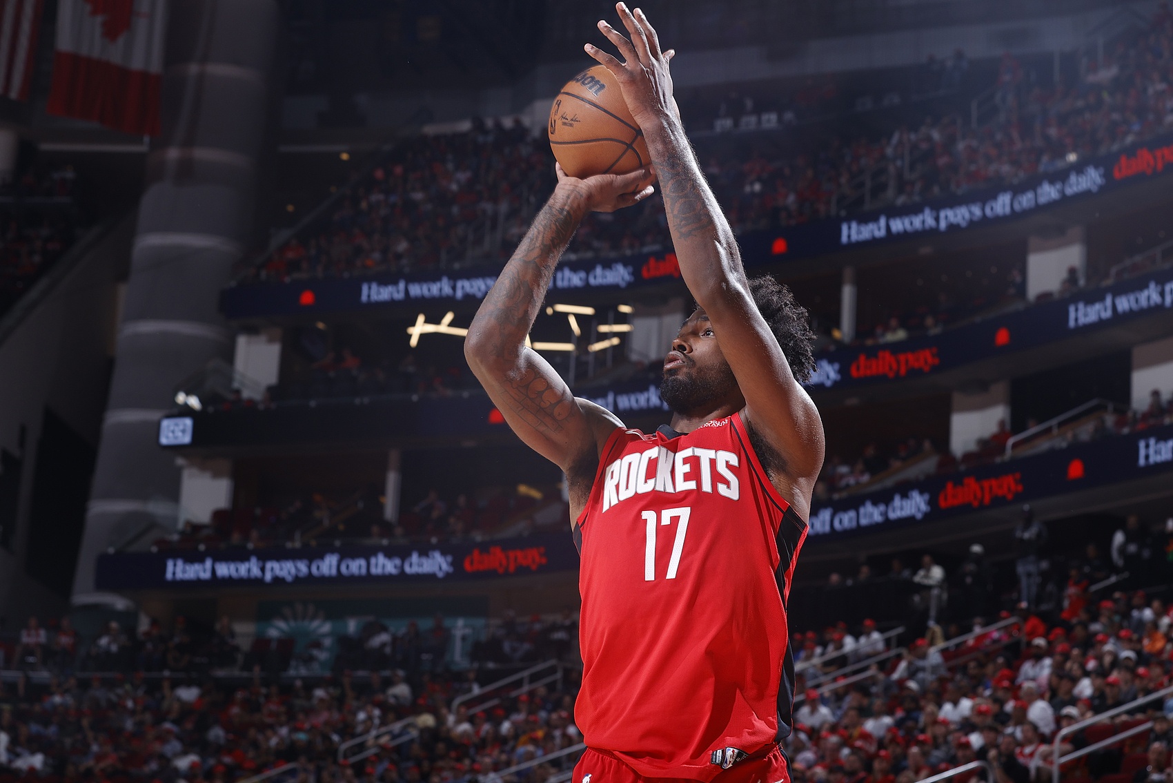 半岛体育APP-不会投篮了?伊森过去59次三分出手仅命中11球 命中率18.6%