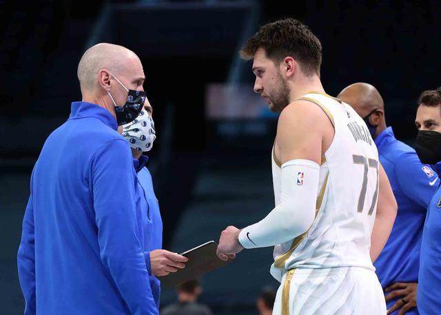 半岛体育下载-卢卡魔法再现！东契奇神奇绝杀 连詹皇都不淡定了